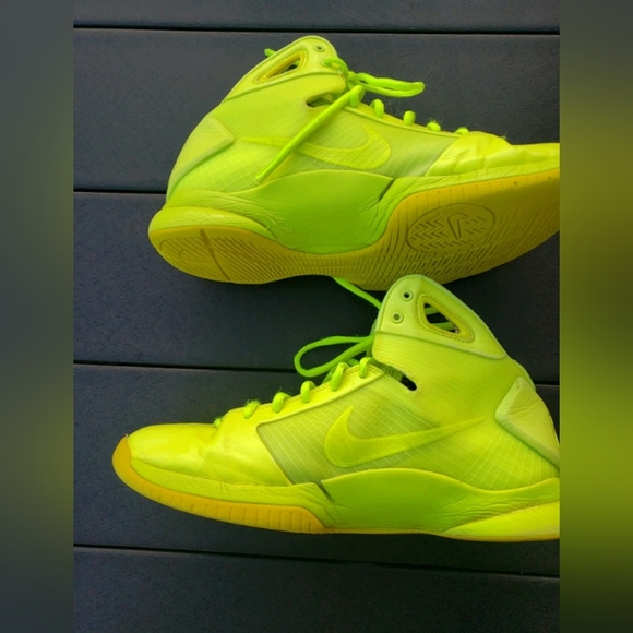 Nike HyperDunk Triple Volt Authentic Collectible - Picture 4 of 10